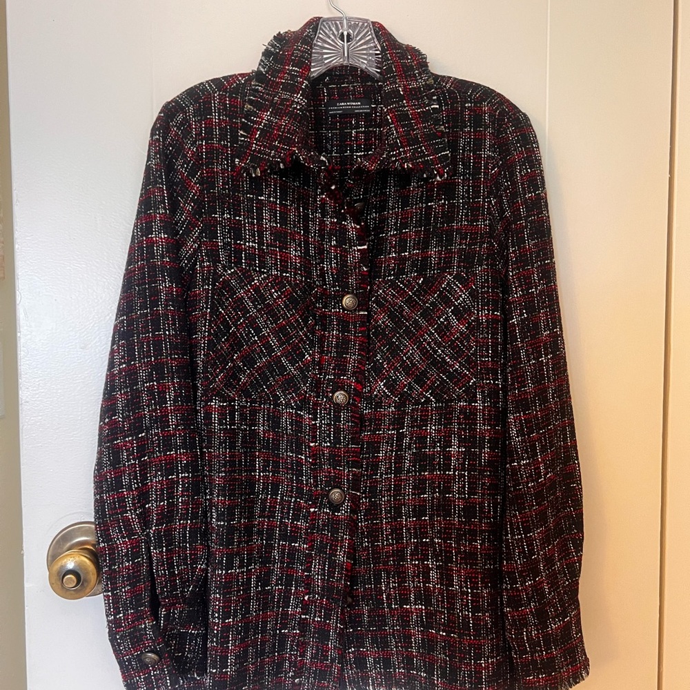 Zara Black and Red Long Sleeve Notched Collar Button Down Shirt